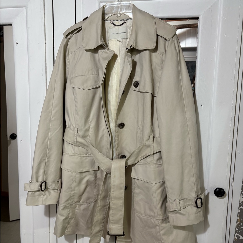 Banana Republic Light Tan Trench Coat